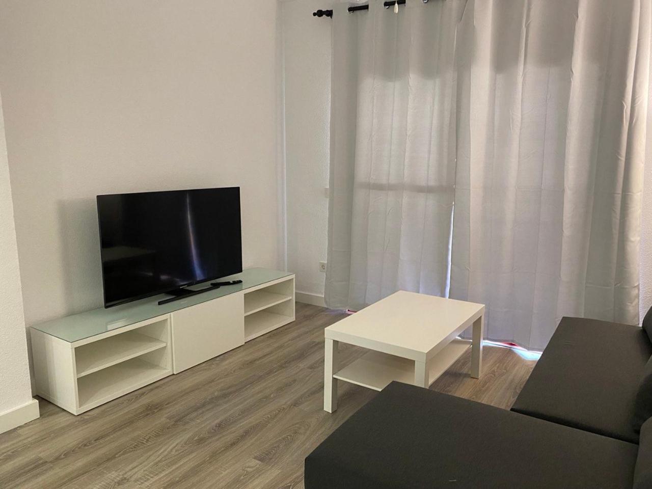 סן פדרו דל פינטר Apartamentos Turisticos Magallanes I מראה חיצוני תמונה
