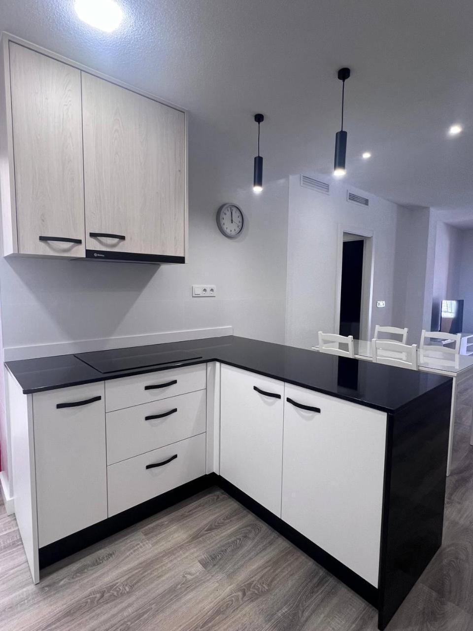 סן פדרו דל פינטר Apartamentos Turisticos Magallanes I מראה חיצוני תמונה