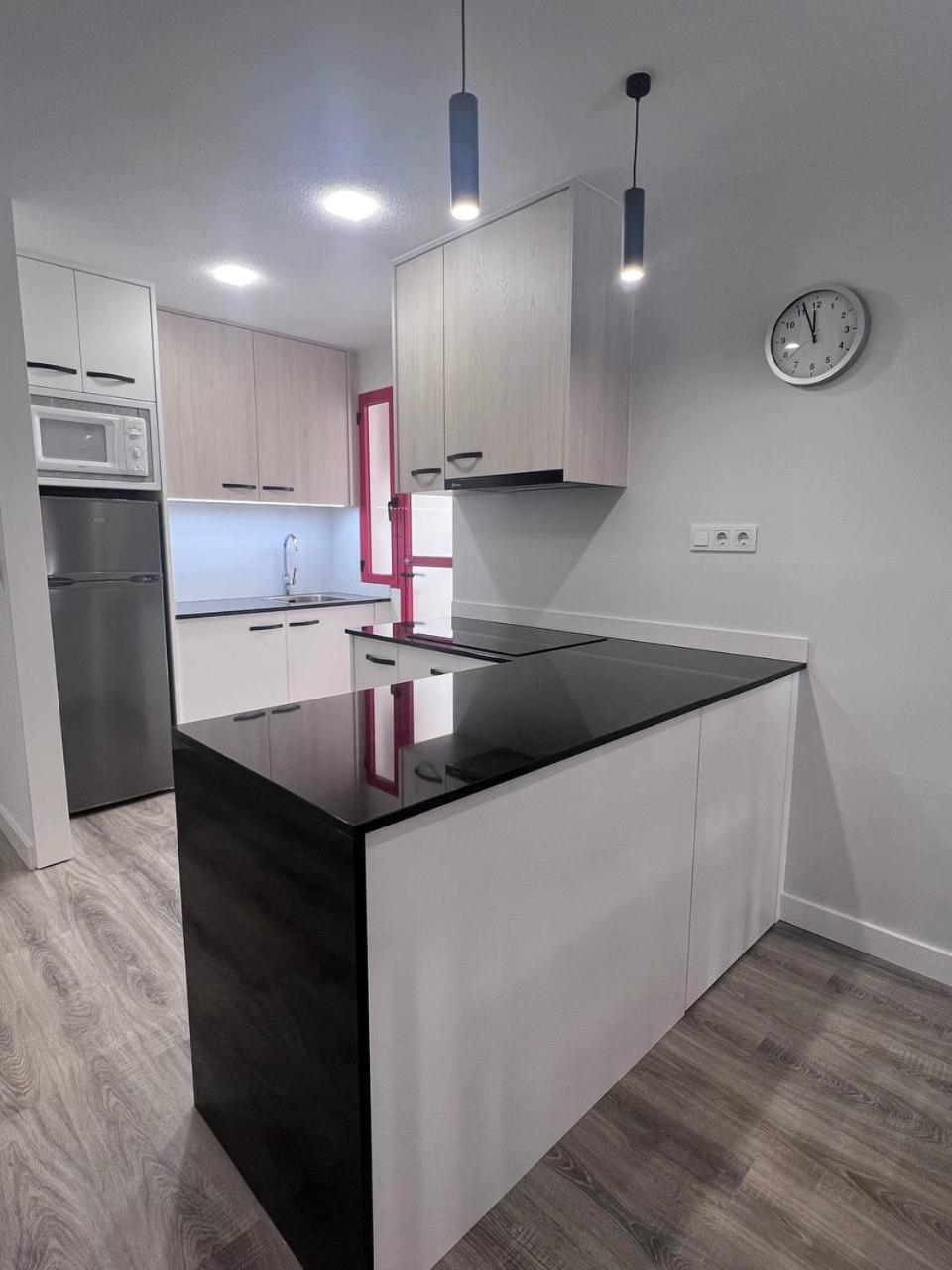 סן פדרו דל פינטר Apartamentos Turisticos Magallanes I מראה חיצוני תמונה