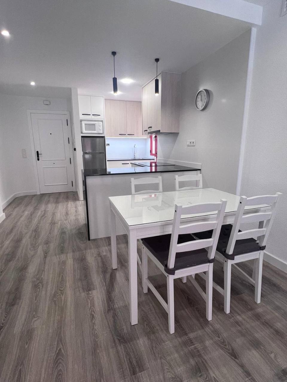 סן פדרו דל פינטר Apartamentos Turisticos Magallanes I מראה חיצוני תמונה